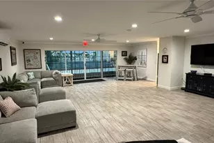 8827 Bay Pointe Dr, Tampa, FL 33615 - Photo 25