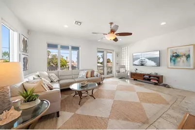 31 81st Avenue, Treasure Island, FL 33706 - Photo 9