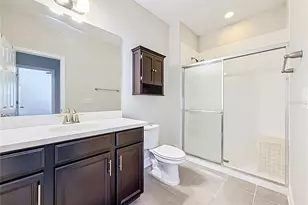 1107 Isobel Reserve Ln, Tampa, FL 33613 - Photo 61