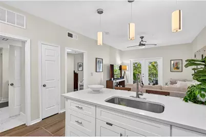 2010 E Palm Avenue #15211, Tampa, FL 33605 - Photo 7