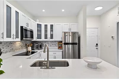 2010 E Palm Avenue #15211, Tampa, FL 33605 - Photo 5