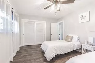 863 Bay Breeze Terrace, Largo, FL 33770 - Photo 23