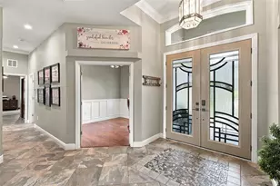 5105 Sylvan Oaks Dr, Valrico, FL 33596 - Photo 7