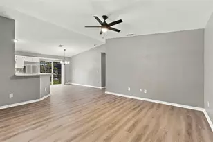 6417 28th St N, Saint Petersburg, FL 33702 - Photo 5