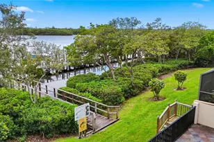 1022 Paseo Del Rio NE, Saint Petersburg, FL 33702 - Photo 37