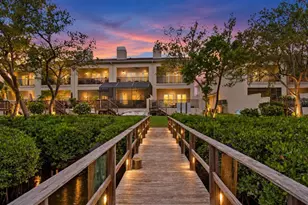 1022 Paseo Del Rio NE, Saint Petersburg, FL 33702 - Photo 39