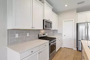 5420 Silver Sun Dr, Apollo Beach, FL 33572 - Photo 11