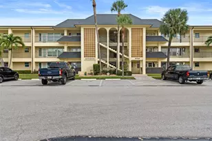 4700 Cove Cir, Saint Petersburg, FL 33708 - Photo 29