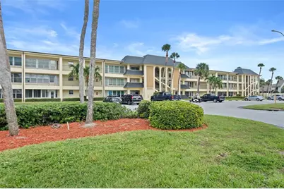 4700 Cove Circle #102, Saint Petersburg, FL 33708 - Photo 37
