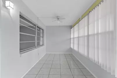 4700 Cove Circle #102, Saint Petersburg, FL 33708 - Photo 27