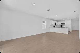 13713 Shellmore Ave, Palmetto, FL 34221 - Photo 9