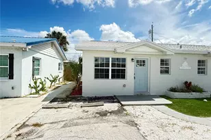 119 147th Ave E, Madeira Beach, FL 33708 - Photo 1
