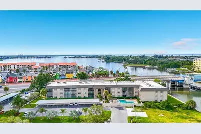 6470 Hollywood Boulevard #110, Sarasota, FL 34231 - Photo 29