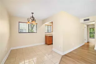 11722 Raintree Lake Ln, Temple Terrace, FL 33617 - Photo 7