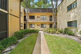 11722 Raintree Lake Ln, Temple Terrace, FL 33617 - Photo 1