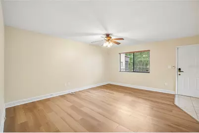 11722 Raintree Lake Lane #D, Temple Terrace, FL 33617 - Photo 3