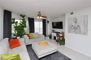 10110 Winsford Oak Blvd, Tampa, FL 33624 - Photo 7