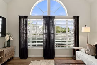 12233 Armenia Gables Circle #12233, Tampa, FL 33612 - Photo 9