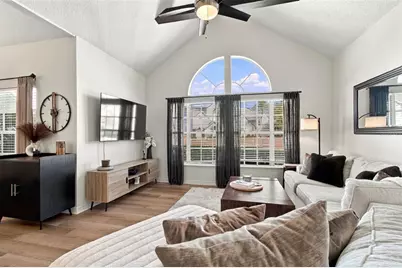 12233 Armenia Gables Circle #12233, Tampa, FL 33612 - Photo 7
