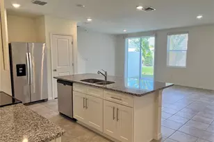 32455 Limitless Pl, Wesley Chapel, FL 33545 - Photo 5