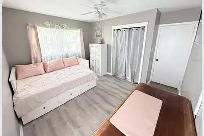 102 Glen Ridge Avenue, Temple Terrace, FL 33617 - Photo 39