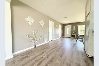 102 Glen Ridge Avenue, Temple Terrace, FL 33617 - Photo 3