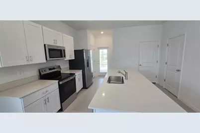 2248 Lesser Goldfinch Drive, Wimauma, FL 33598 - Photo 7