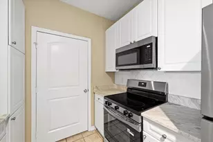 4221 W Spruce St, Tampa, FL 33607 - Photo 11