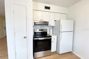 1130 Rue Des Chateaux, South Pasadena, FL 33707 - Photo 9