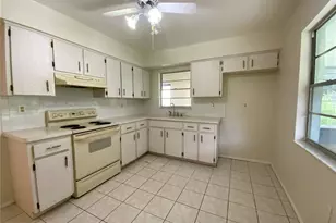 12622 Timberwood Ct, Hudson, FL 34669 - Photo 3