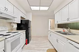 11161 105th Ave, Seminole, FL 33778 - Photo 15