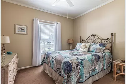 36805 Lakewood Drive, Zephyrhills, FL 33542 - Photo 31