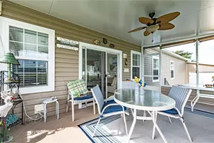 36805 Lakewood Dr, Zephyrhills, FL 33542 - Photo 25