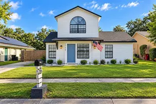 2705 Wilder Park Dr, Plant City, FL 33566 - Photo 1