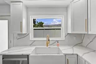 804 Bruce Ave, Clearwater, FL 33767 - Photo 11
