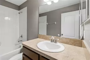 609 Tanana Fall Dr, Ruskin, FL 33570 - Photo 27