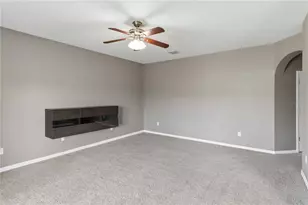 609 Tanana Fall Dr, Ruskin, FL 33570 - Photo 11