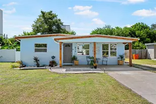 815 67th St S, Saint Petersburg, FL 33707 - Photo 1