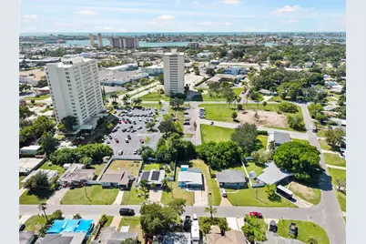 815 67th Street S, Saint Petersburg, FL 33707 - Photo 41