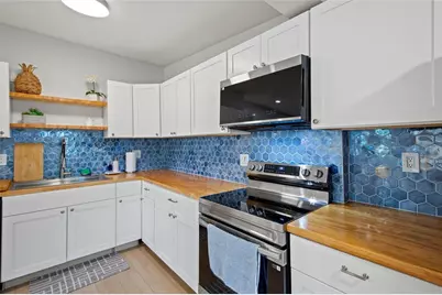 815 67th Street S, Saint Petersburg, FL 33707 - Photo 17