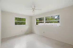 1514 Oakadia Dr W, Clearwater, FL 33764 - Photo 17