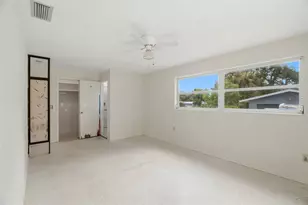 1514 Oakadia Dr W, Clearwater, FL 33764 - Photo 11