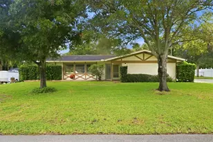 1514 Oakadia Dr W, Clearwater, FL 33764 - Photo 1
