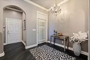618 Saxony Blvd, Saint Petersburg, FL 33716 - Photo 7