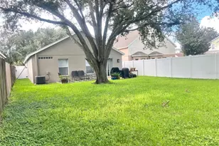 32215 Fish Hook Loop, Wesley Chapel, FL 33545 - Photo 13
