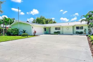 809 Jacaranda Dr, Largo, FL 33770 - Photo 37