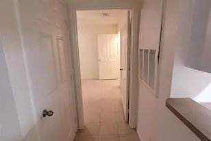 36101 Deer Creek Dr, Zephyrhills, FL 33541 - Photo 11