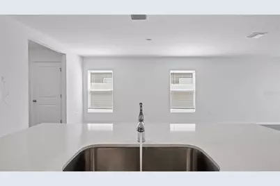 13468 Summit Peak Court, Dade City, FL 33525 - Photo 5