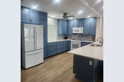 4600 Gulf Of Mexico Drive #301, Longboat Key, FL 34228 - Photo 11