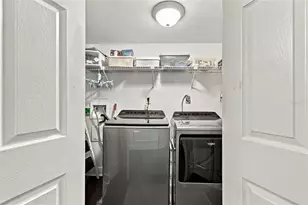 14820 Rue De Bayonne, Clearwater, FL 33762 - Photo 23
